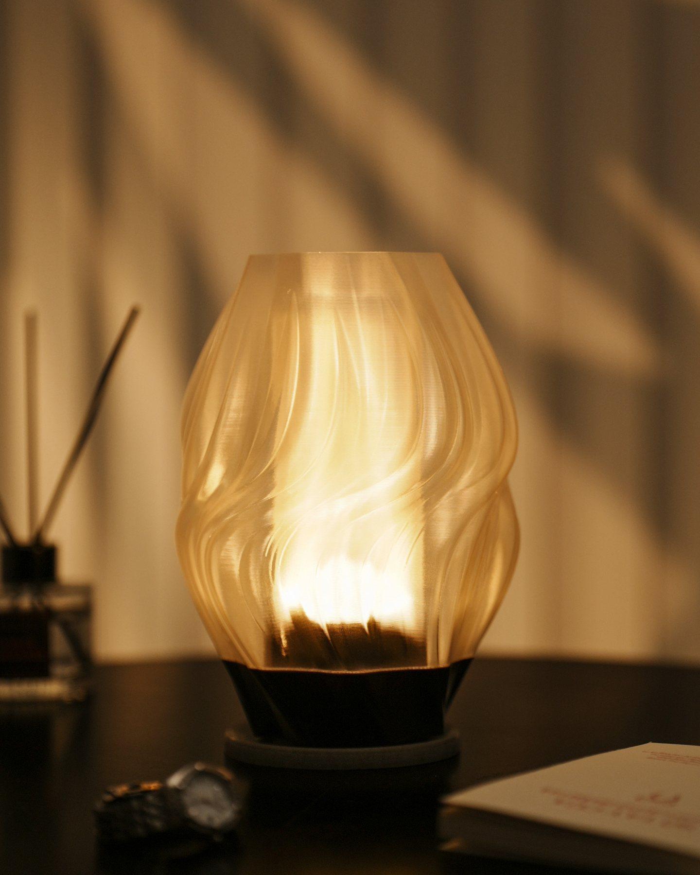 Sóng Lặng khi bật đèn